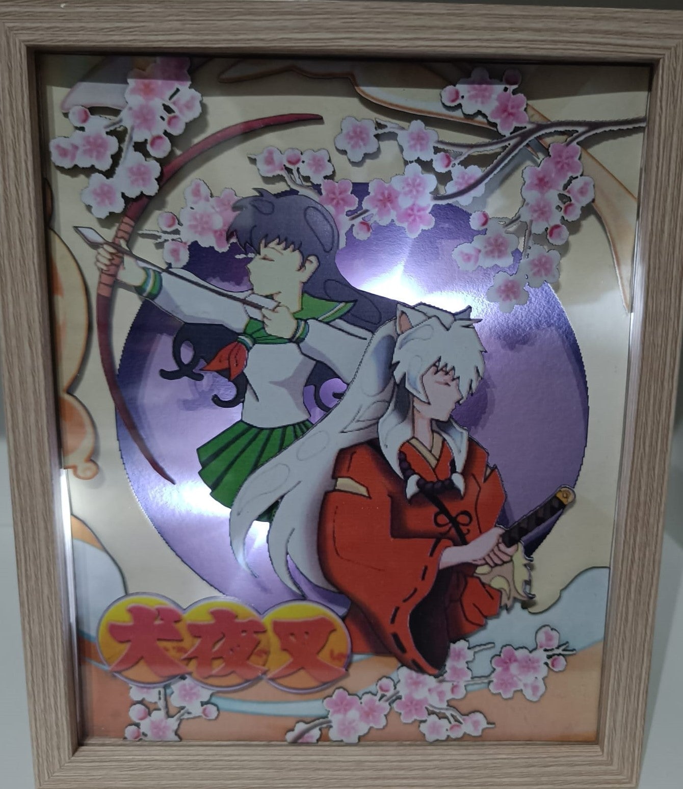 Lightbox Inuyasha accesa – con Kagome, fiori di ciliegio e illuminazione LED