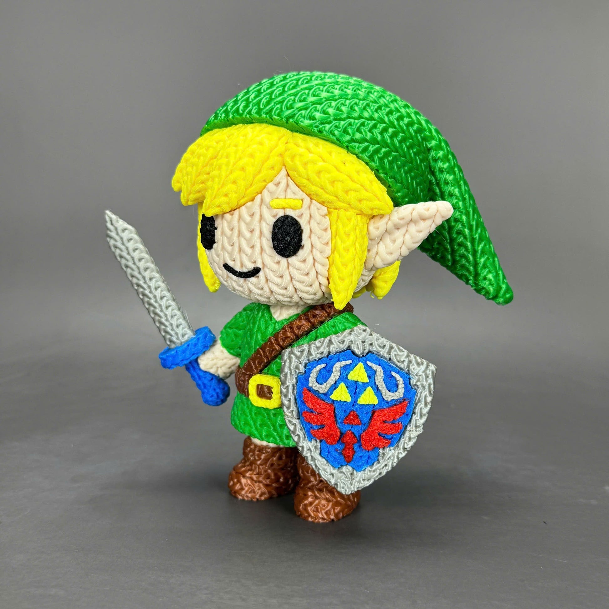 Dettaglio volto statua Link stile crochet ispirata a Zelda